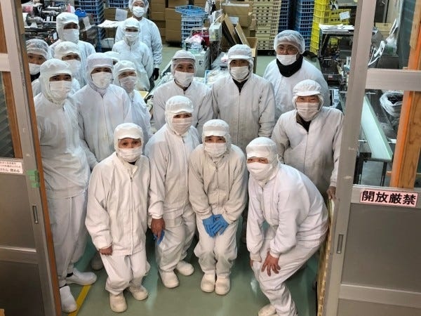 色々な世代の方が働いており、美味しい麺づくりを行っております！