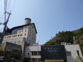 月光園游月山荘・玄関