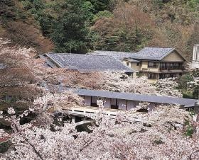 月光園游月山荘・外観