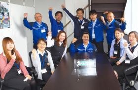 山岸運送 本社のスタッフです。