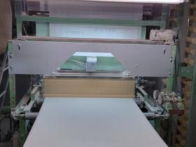 製造ラインー素材散布