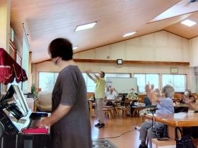 音楽療法 楽しく歌いましょう