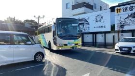 観光バス出庫の様子