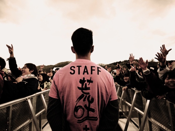 弊社では東北を代表する大型ロックフェスの運営も行っております！