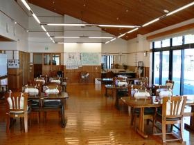 木の温もりがあたたかくこころが落ち着くフロアー