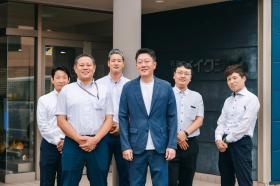 社員一同（男性）