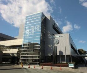 横浜市総合保健医療センター（新横浜）外観