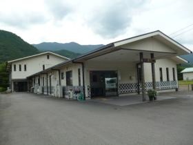 建物の全景