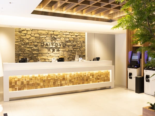 メンズ＆レディスの総合フロント