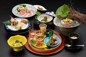 お部屋食 会席料理例