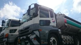 タンクローリー