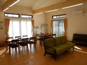 ふらっ・と久山のリビングになります。広々です。