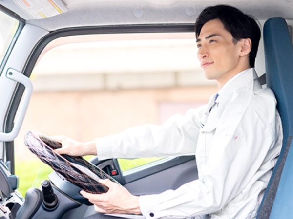 4tトラックドライバー