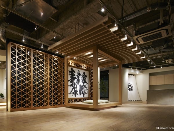 オシャレな和モダンのオフィスです！