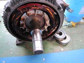 ベアリング取外し・手入れ後