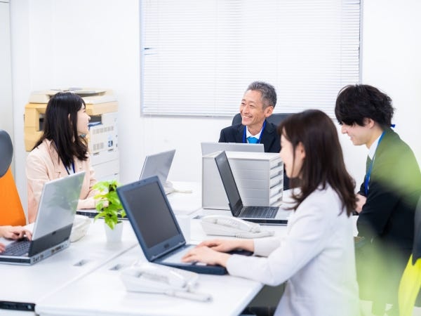 キヤノン健康保険組合では、年に一回の定期健康診断実施に加え「がん検診」を受診された方に費用補助（規定あり）を行っています。