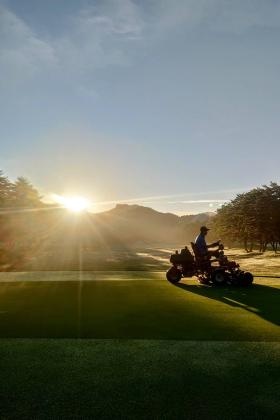 コース整備仕事風景１