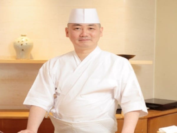 【店主・高橋進吾】～ゲストが"楽しめる"鮨を追究～