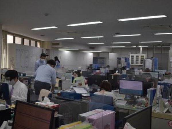 本部スタッフ・営業職・事務職（新卒採用）