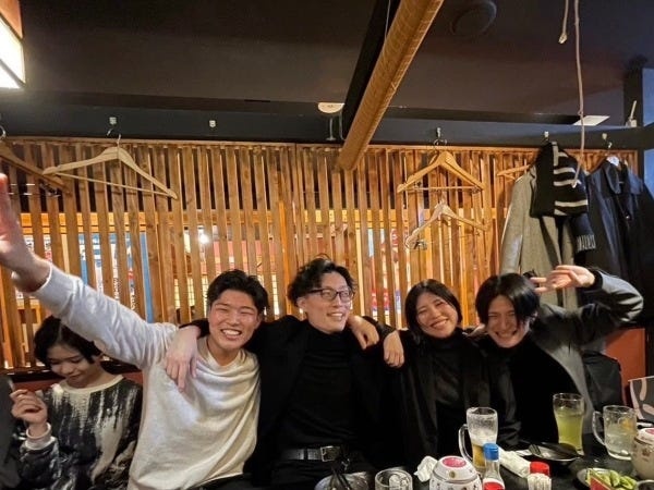 スタッフ同士仲良くやってます！