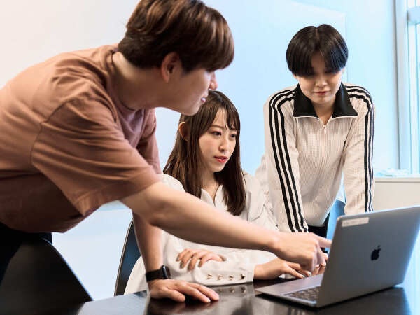 髪色服装ネイルなんでも自由！自分の「こうありたい」「やってみたい」を言える、実現できる場所★