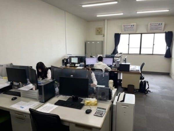 職場の風景です！