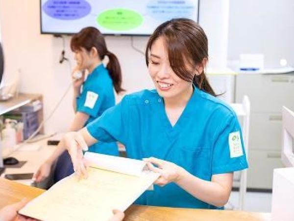 受付コンシェルジュ・歯科クリニックの受付（未経験OK・職種未経験歓迎業種未経験歓迎社会人未経験歓迎第二新卒歓迎ブランクOK）