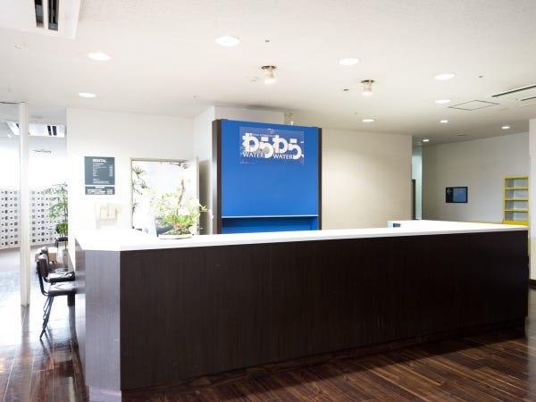 フィットネスクラブスタッフ