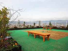 入江 屋上庭園