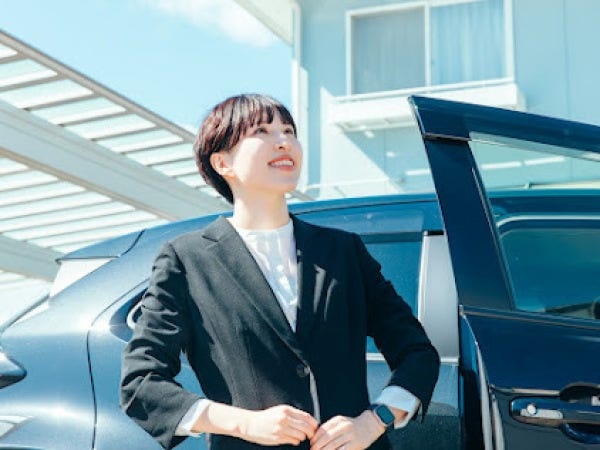 年間休日は120日★社用車で直行、直帰も◎