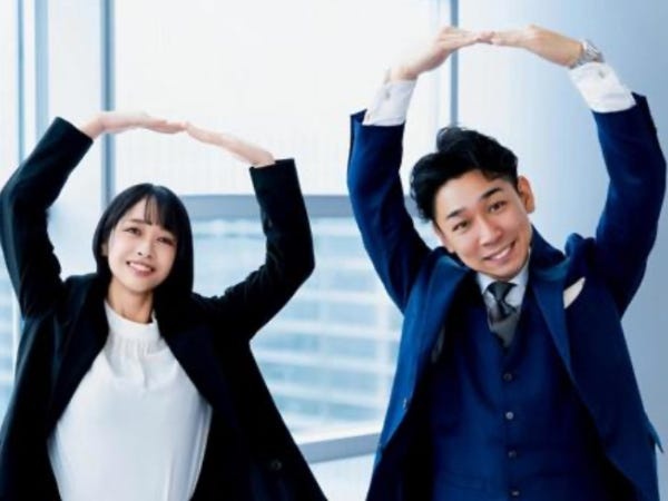 SNSマーケティングスタッフ（未経験OK）