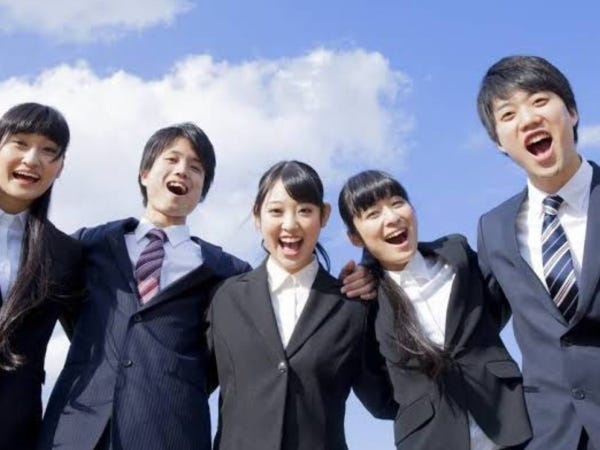 SNSマーケティングスタッフ（未経験OK）