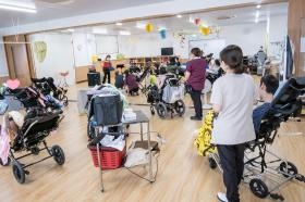 今日はマジックショー♪