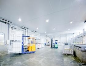 本社 冷蔵倉庫出荷業務