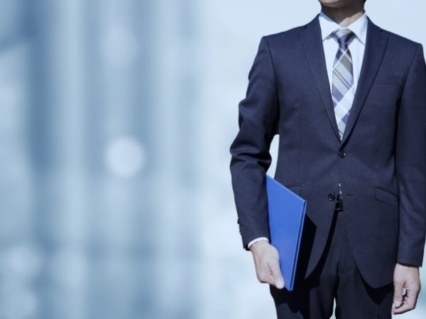 司法書士の資格を活かして、お悩みの方々を未来に導く「思いやりのあるパートナー」になりませんか？