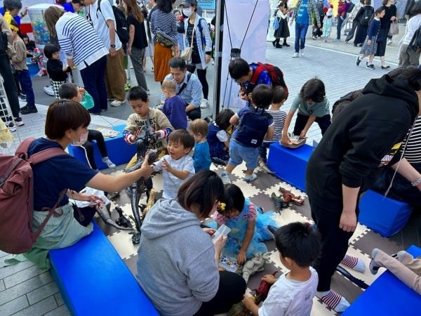 来場されたお子さんと遊んで頂ければＯＫです！