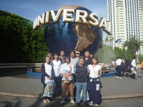 忘年会で行き先を決めた社員旅行、吉本新喜劇も見てきました