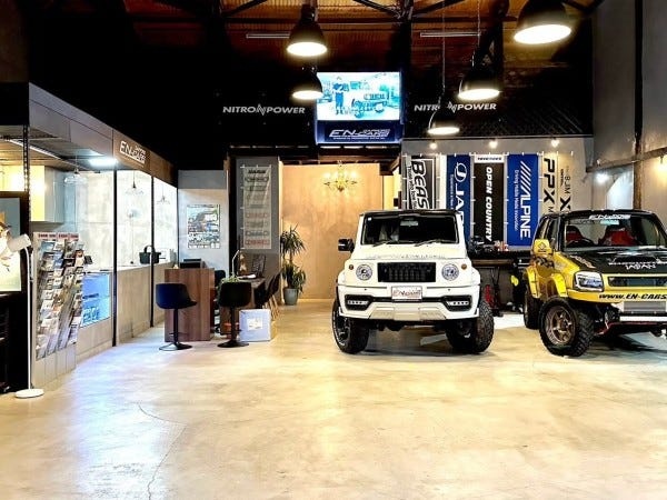 釧路店ショールーム。こちらで勤務していただきます！