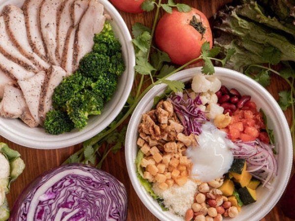 調理補助・調理スタッフ（未経験OK・駅近）