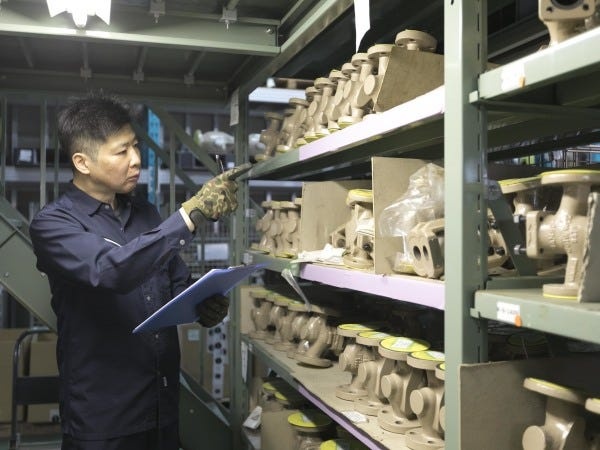相模原工場の在庫管理の様子です。