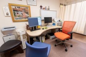 そよかぜ診療所内科診察室