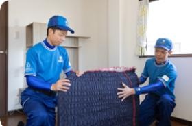 家財の梱包作業