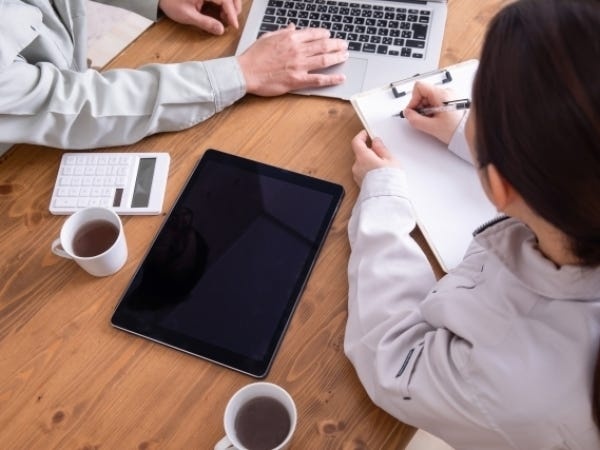 施工現場で直接お客様とのコミュニケーションを図り、次回の提案を行います。