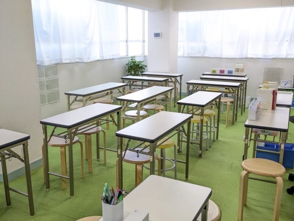 １階が読売新聞のビルの２階です。