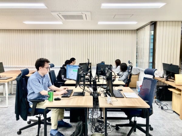 勤務していただくオフィスです。2024年に移転したばかりで、綺麗なオフィスです！