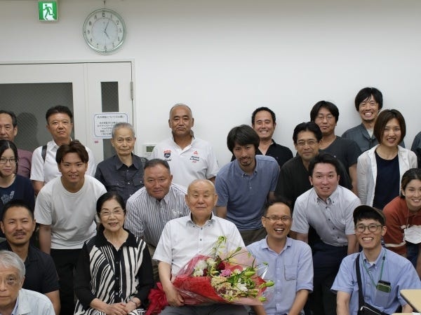 昨年開催した全国会議の様子です。他県の支店との交流も積極的に行っています。