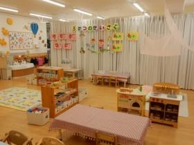 少人数ならではの家庭的保育で園全体が和気あいあいとしています