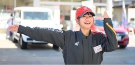 安全に給油をしていただけるようサポートします