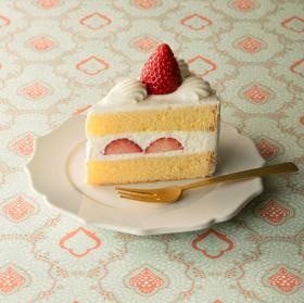 根強くファンを持つシャトレーゼスペシャル苺ショート