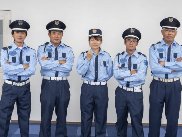 私たちと一緒に始めてみませんか。街の安全を守るやりがいのあるお仕事です。